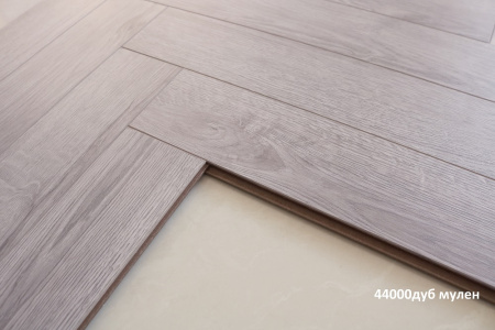 Kronparket Дуб Мулен 44000