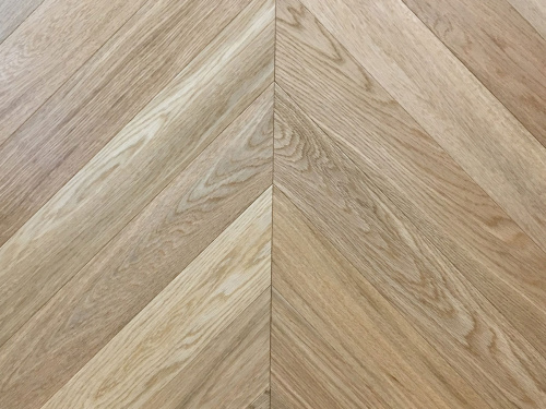 Wood Bee Дуб Select 12 мм с фаской