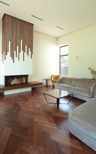 HM Flooring Итальянская ёлка Орех американский селект