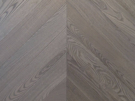 Wood Bee Chevron Ясень Fog (Фог)