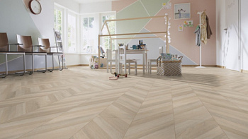 Kronotex Дуб Шеврон D4698
