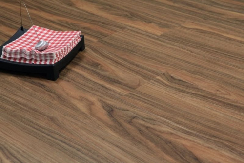 Floor Click Орех Тасман 7026